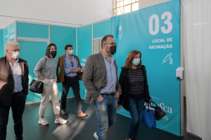 Centro de vacinação reabre no pavilhão dos Bombeiros Voluntários