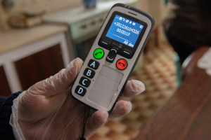 Município instala equipamentos de teleassistência nas residências de idosos