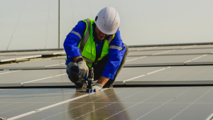 Curso Operação e Manutenção de Parques Solares e Eólicas